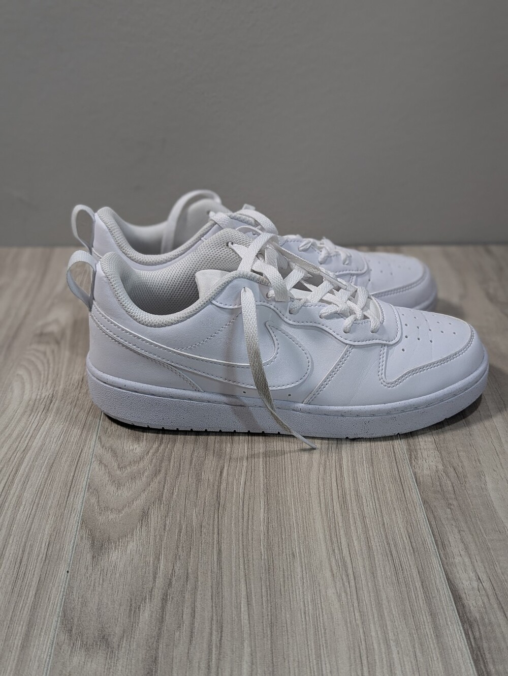 YOUTH White Nike Court Borough Low Recraft Size 7Y Athletic Shoes Leather